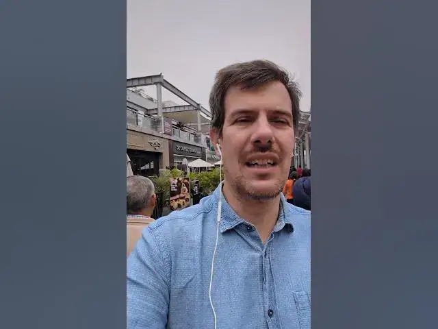 'Video thumbnail for Luca visited the Cyber Hub of India in New Delhi  #devops #cyberhub #india #building #fortune500'