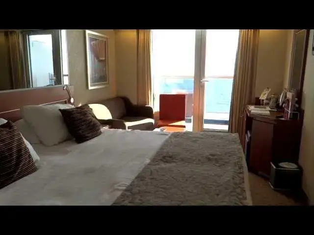 'Video thumbnail for Holland America Line Nieuw Amsterdam Verandah Balcony Suite 8021'
