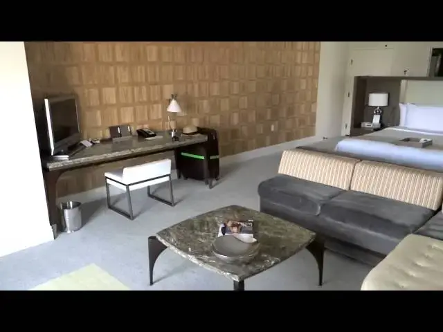 'Video thumbnail for The London Hotel Los Angeles California Room 425'