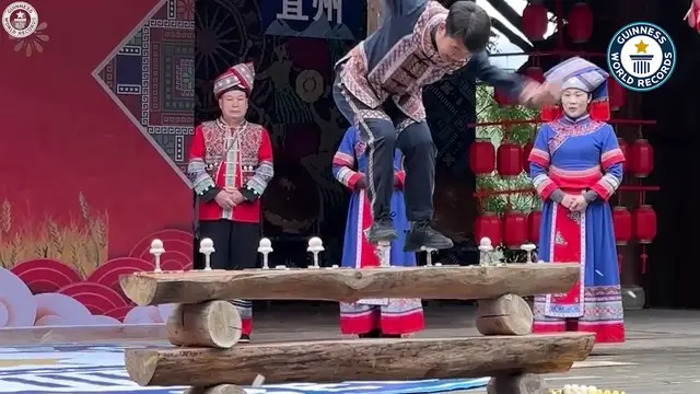 'Video thumbnail for Lan from China jumps onto eggs without breaking them'