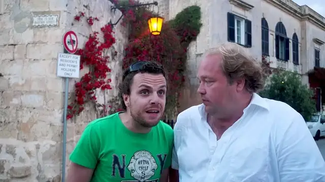 'Video thumbnail for 5 Things You Will Love & Hate about Traveling with Friends'