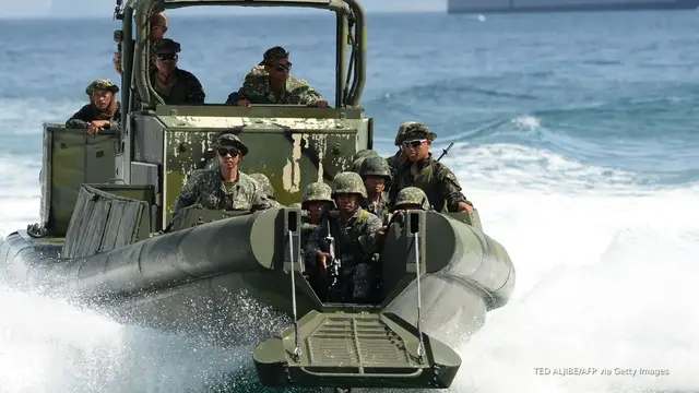 'Video thumbnail for US Navy discreetly expands footprint in South China Sea with new repair facilities'