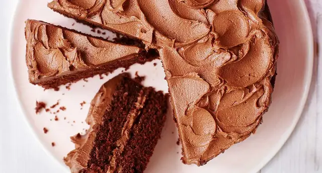 'Video thumbnail for Chocolate sponge cake'