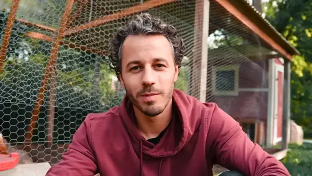 'Video thumbnail for gabe bult: escaping the american dream: time & location freedom'