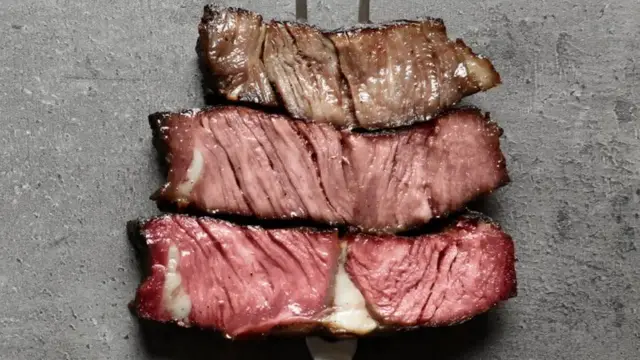 'Video thumbnail for Here's What You Should And Shouldn't Order At A Steakhouse'