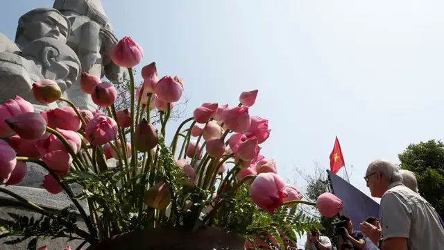 'Video thumbnail for Fall of Saigon: 50 years on – Vietnam still battling deadly legacy of war'