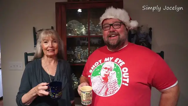 'Video thumbnail for How to Make Homemade Wassail - Christmas Hot Wine'