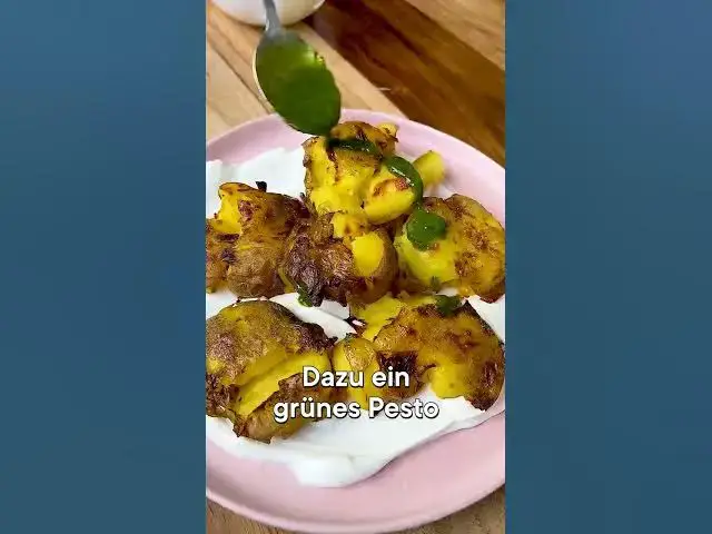 'Video thumbnail for Probiere DIESEN Hack für EXTRA knusprige Smashed Potatoes #shorts'