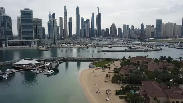 'Video thumbnail for Billionaire Food in Dubai  Super Luxury MICHELIN +WAGYU + CAVIAR in UAE!'