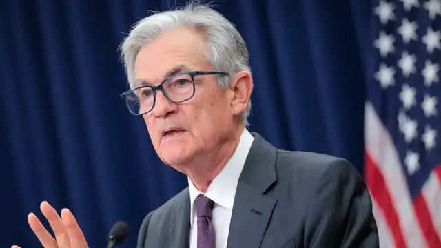 'Video thumbnail for Fed holds rates steady but sees first double dissent in over 30 years'