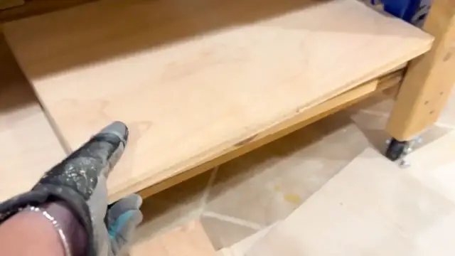 'Video thumbnail for Turn your leftover scrap wood into THIS! (Free home decor!)'