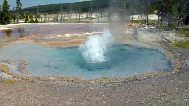 'Video thumbnail for Tour Iconic Yellowstone National Park'