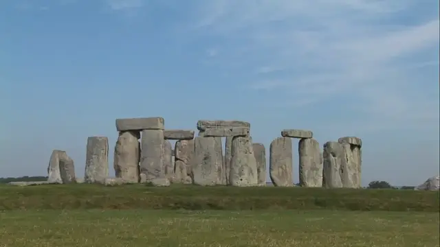 'Video thumbnail for Visit Stonehenge in England , a  famous prehistoric monument'