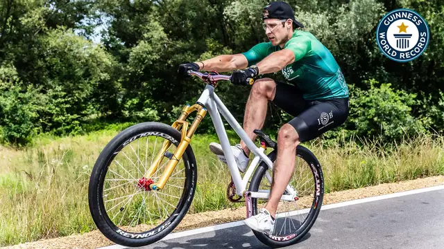 'Video thumbnail for Dawid's Incredible Bicycle Manual Record'