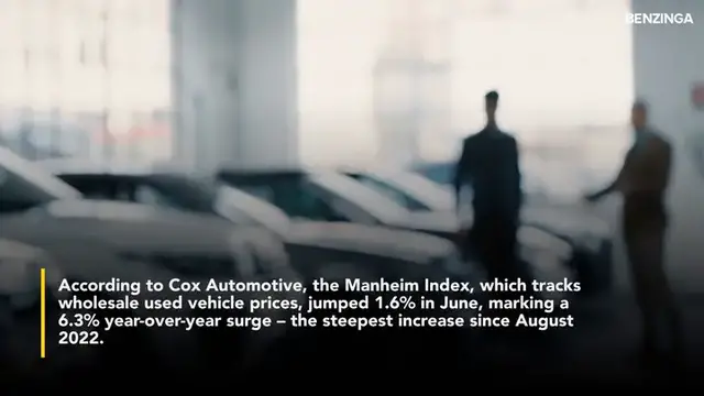 'Video thumbnail for A Used‑Car Frenzy Is Supercharging Carvana, AutoNation Stocks'