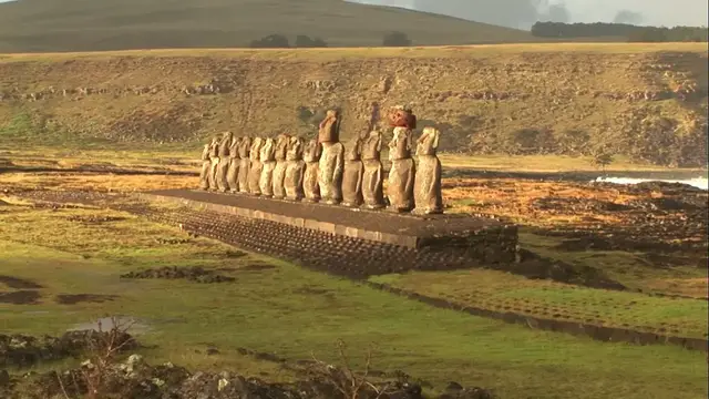 'Video thumbnail for Explore archaeological wonder in Chile named Rapa Nui National Park'