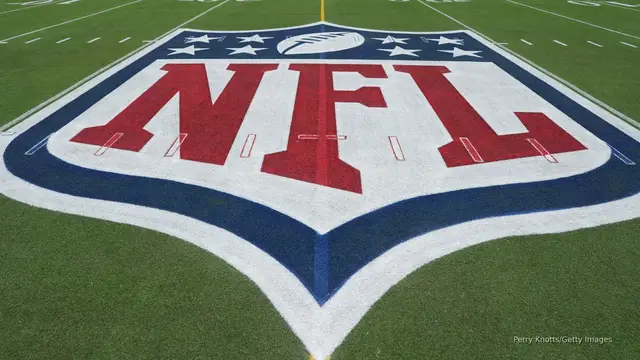 'Video thumbnail for Blockbuster media deal between ESPN and NFL 'inside the 5-yard line''
