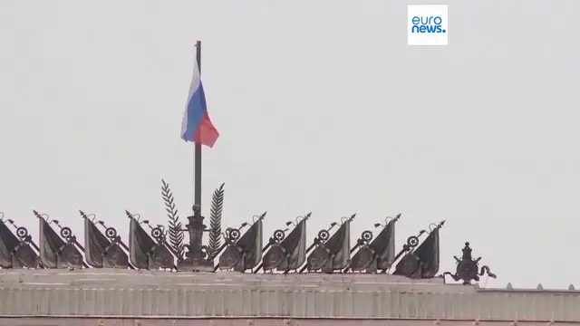 'Video thumbnail for In an attempt to avoid mobilisation, Kremlin now allows foreigners to serve in Russian army'