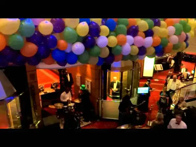 'Video thumbnail for Cunard Queen Mary 2 : Christmas and New Year Celebrations On-Board'
