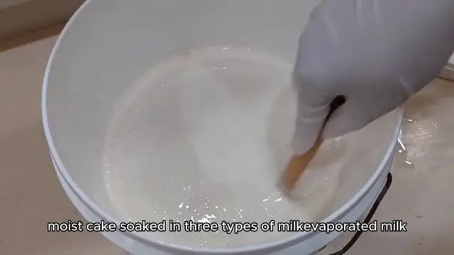 'Video thumbnail for tres leches cake recipe'
