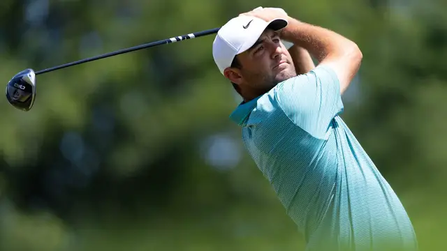 'Video thumbnail for World #1 Opens Up Before The Open'