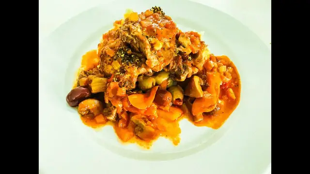 'Video thumbnail for Chicken Cacciatora'