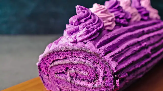 'Video thumbnail for What Makes These Desserts So Vivid?'