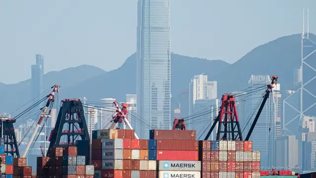 'Video thumbnail for China vows to 'fight to the end' if Trump hikes tariffs to 104%'