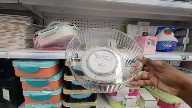'Video thumbnail for People who HATE cluttered countertops are obsessed with this idea!'