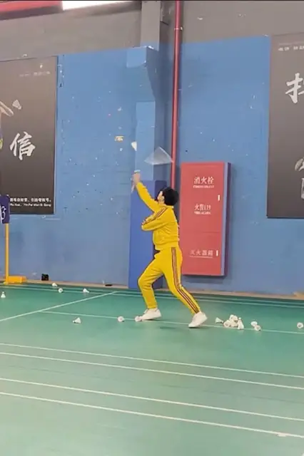 'Video thumbnail for Could nunchucks replace badminton racquets?'