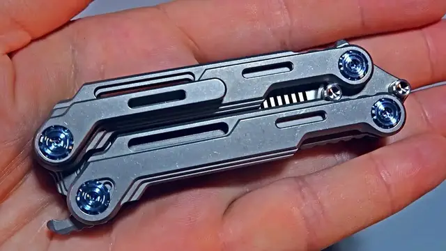 'Video thumbnail for 5 EDC Gadgets That Will Fit Your Pocket'