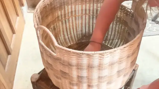 'Video thumbnail for Put a laundry basket on a chair for this GENIUS idea!'