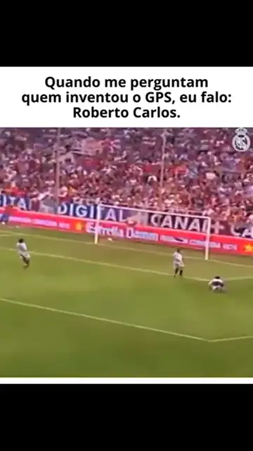 'Video thumbnail for ROBERTO CARLOS O MÁGICO NOS PASSES DE BOLA!'