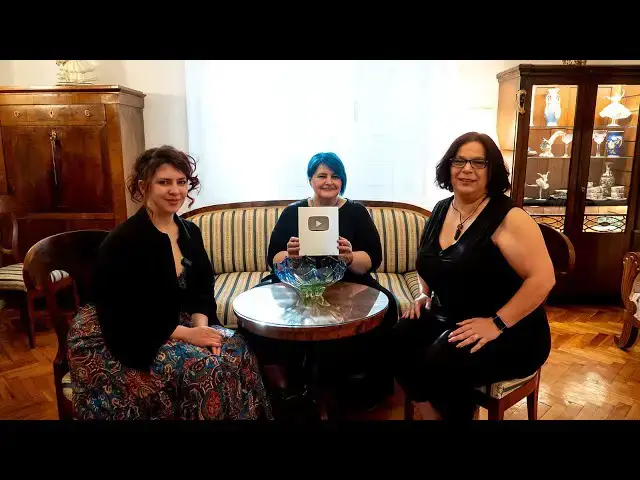 'Video thumbnail for O mică aniversare la mine acasă -am primit trofeul de argint pentru 100.000 de abonați Savori Urbane'