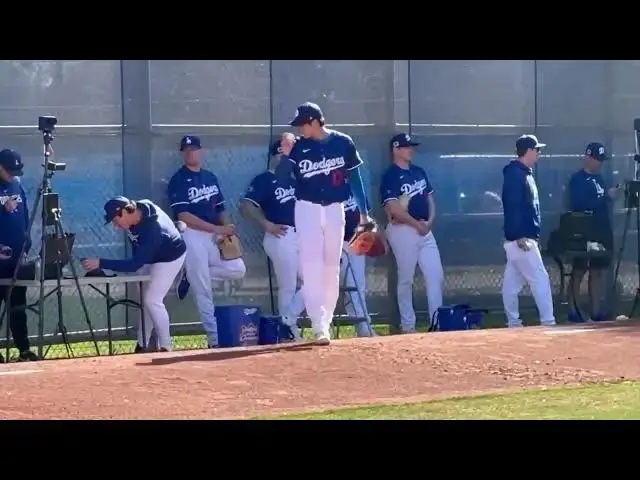 'Video thumbnail for Shohei Ohtani Throws Bullpen Session with Los Angeles Dodgers! (2025 MLB Spring Training)'