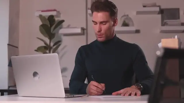 'Video thumbnail for Grammar Checkers: Tools and Software for Improving Writing Accuracy'