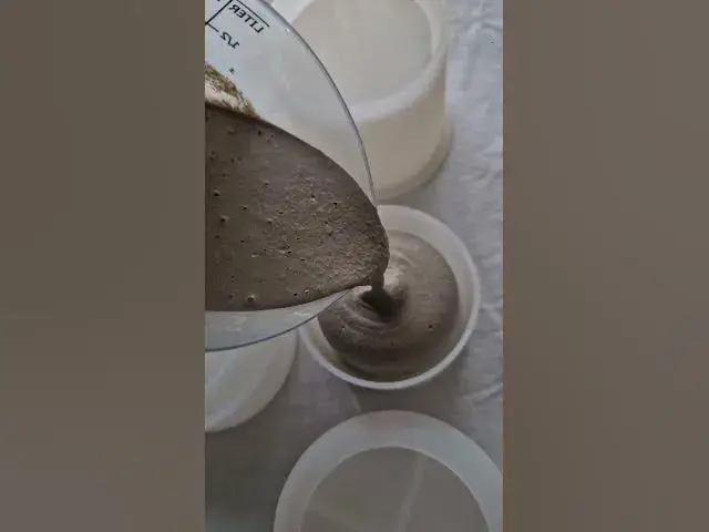'Video thumbnail for Lumanari realizate manual turnate 卯n Rom芒nia 馃嚪馃嚧 Follow @WeeCandles'
