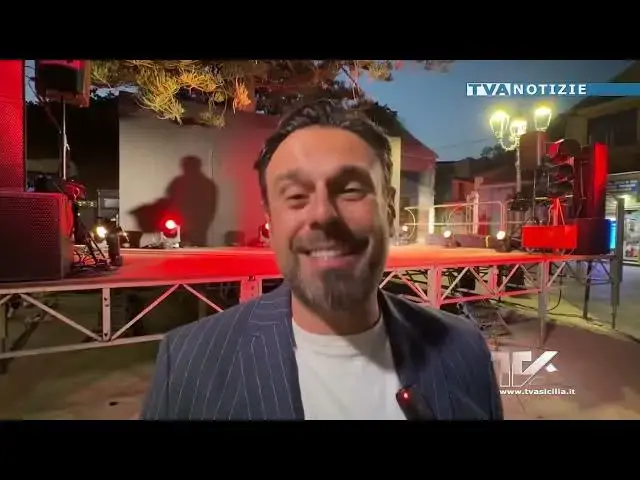 'Video thumbnail for Camporotondo Etneo, risate e talento alla "Camporrida": Elisa Fleres vince l'edizione di quest'anno'