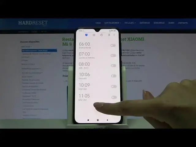 'Video thumbnail for How to Set Up Alarm Clock on XIAOMI Mi 9 SE – Open Alarm Clock Settings'