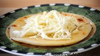 'Video thumbnail for AREPAS COLOMBIANAS | Cómo Hacer Arepas Colombianas | SyS'