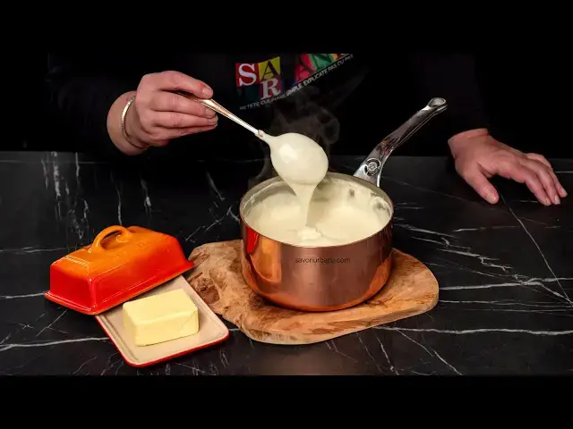 'Video thumbnail for Sos Bechamel (sos alb) - rețeta autentică franțuzească din Larousse Gastronomique | Savori Urbane'