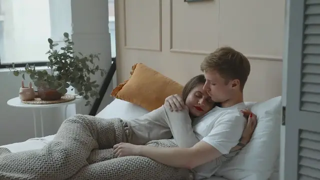 'Video thumbnail for Aprendiendo a Amar: Lecciones de Vida de Parejas Felices'