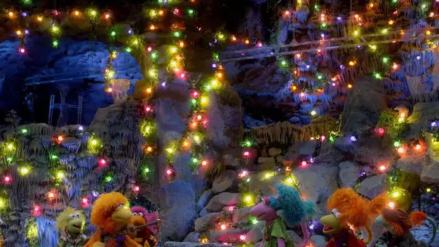 'Video thumbnail for Exclusive: Daveed Diggs Voices 'Jamdolin' in FRAGGLE ROCK Holiday Special'