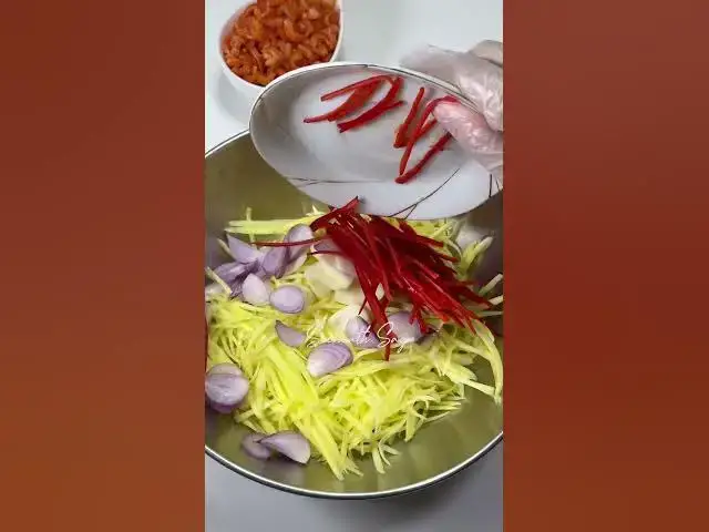 'Video thumbnail for ញាំស្វាយត្រីឆ្អើរ'
