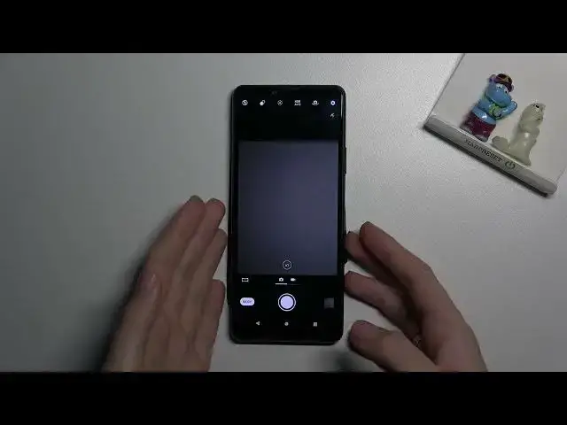 'Video thumbnail for How to Turn On / Off Pictures Location in SONY Xperia 10 III'