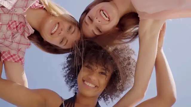 'Video thumbnail for 6 Tips To Tap Into Your Own Uniqueness. A Guide For Women'