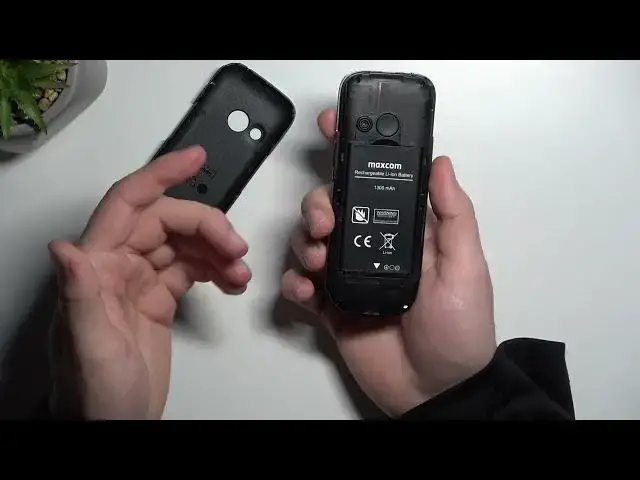 'Video thumbnail for How to Input & Remove Battery on MAXCOM MM724 Phone?'