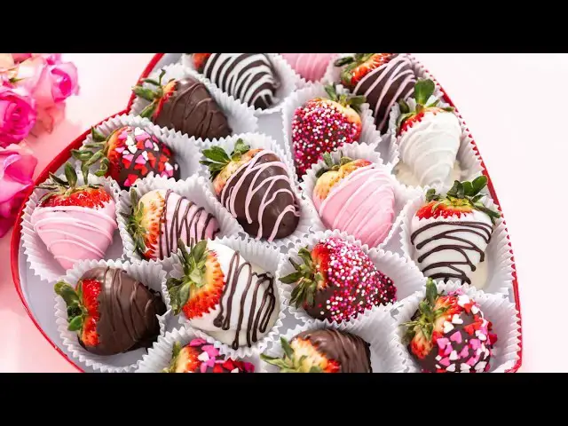'Video thumbnail for How I Package Chocolate Dipped Strawberries for Stunning Results'