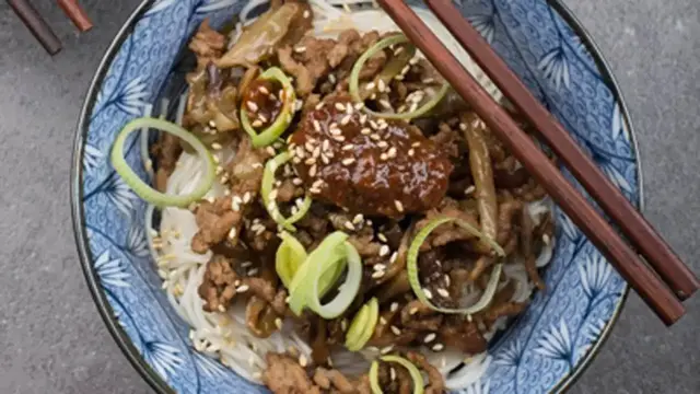 'Video thumbnail for Amazing Foods You Never Thought To Order At Chinese Restaurants'